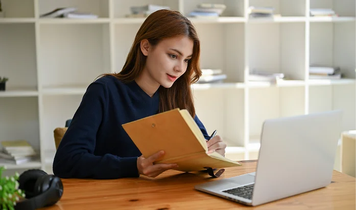 essay with expert
