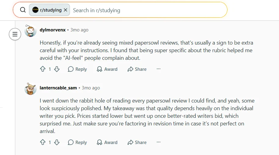 A Reddit comment saying PapersOwl’s bidding system was chaotic and the final paper felt generic